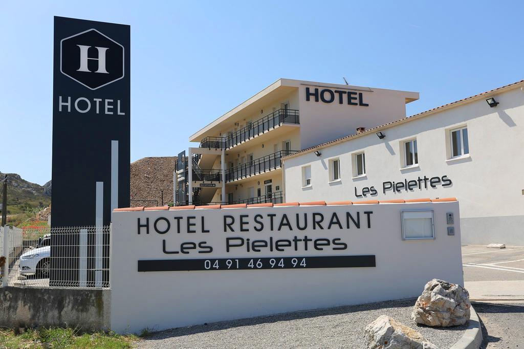 Hotel Restaurant Les Pielettes Le Rove Exterior photo