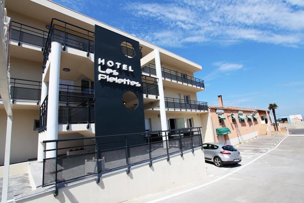 Hotel Restaurant Les Pielettes Le Rove Exterior photo