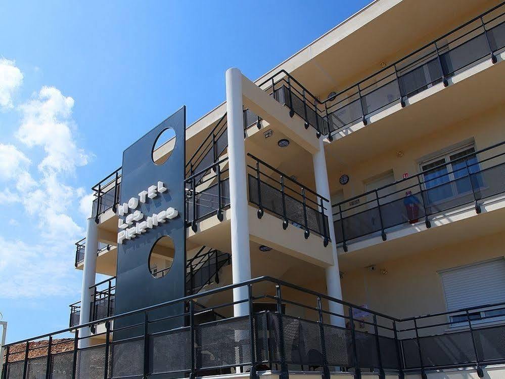 Hotel Restaurant Les Pielettes Le Rove Exterior photo